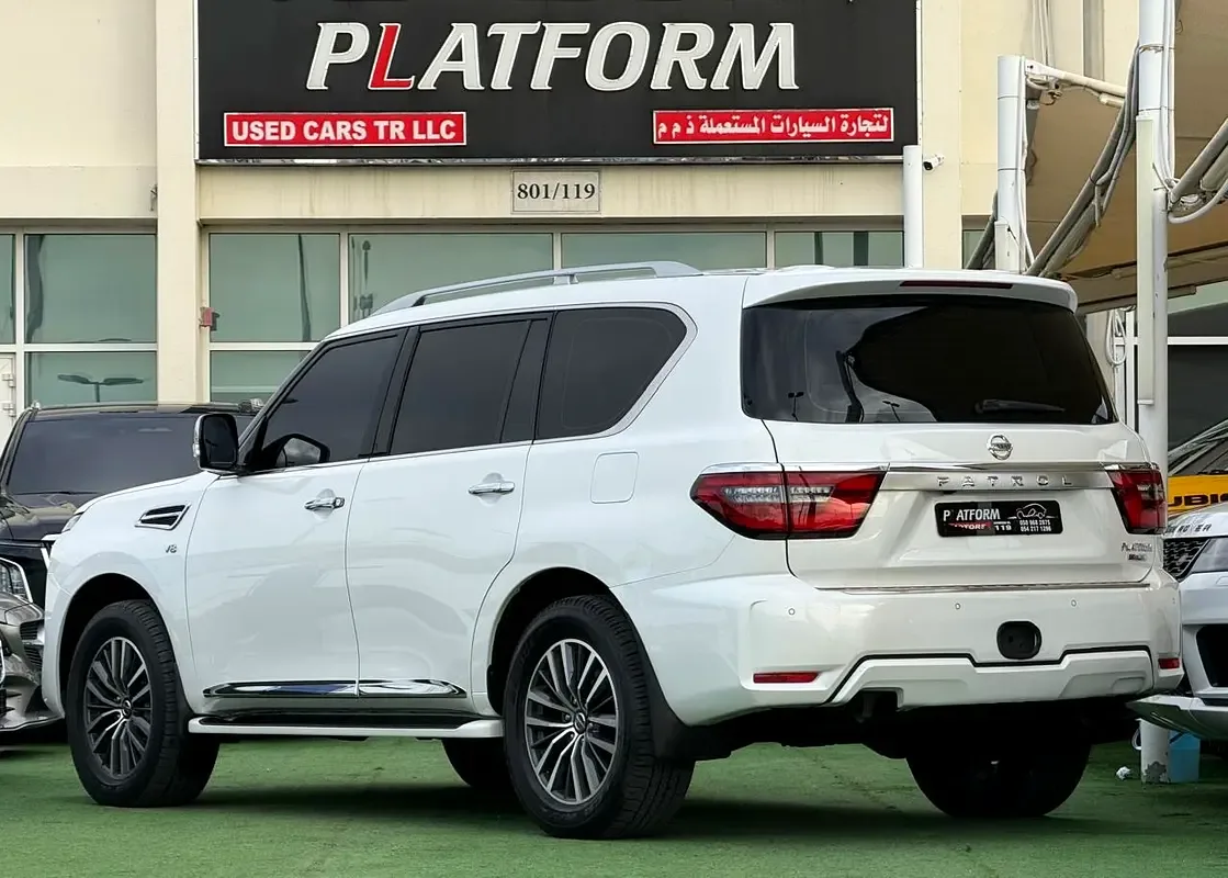 Nissan Patrol 5.6 (405 hp) Automatic transmission - 4
