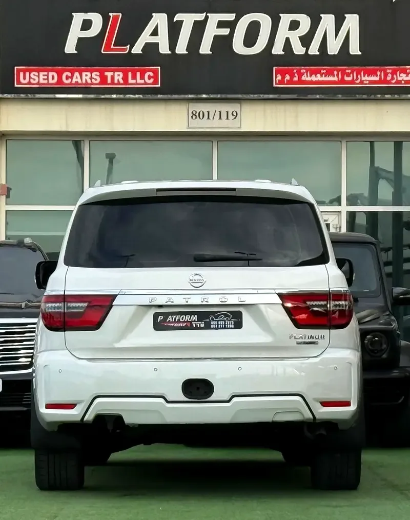 Nissan Patrol 5.6 (405 hp) Automatic transmission - 6