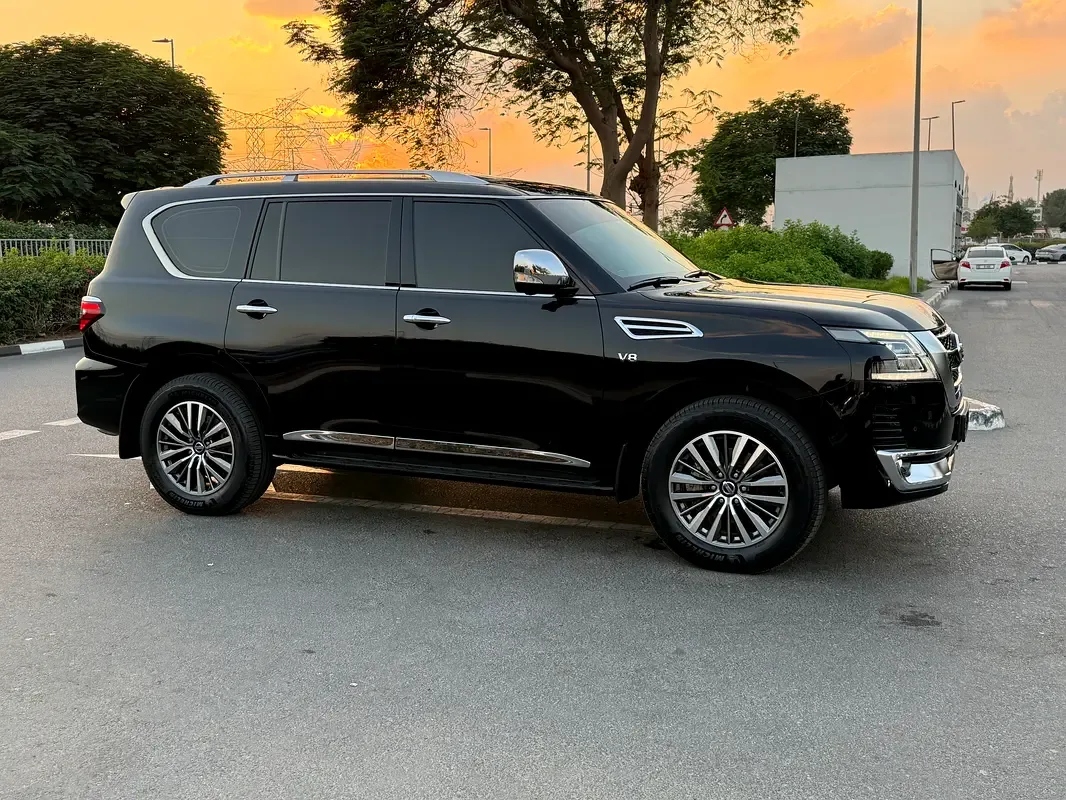 Nissan Patrol 5.6 (405 hp) Automatic transmission - 6