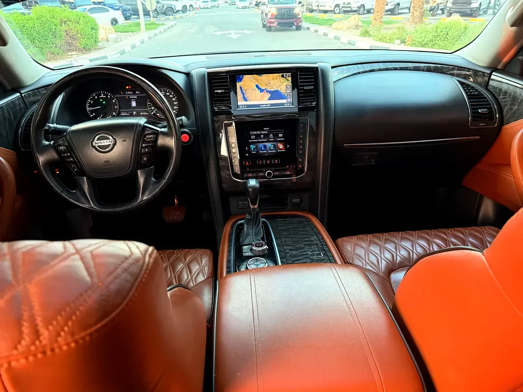 Nissan Patrol 5.6 (405 hp) Automatic transmission - 12