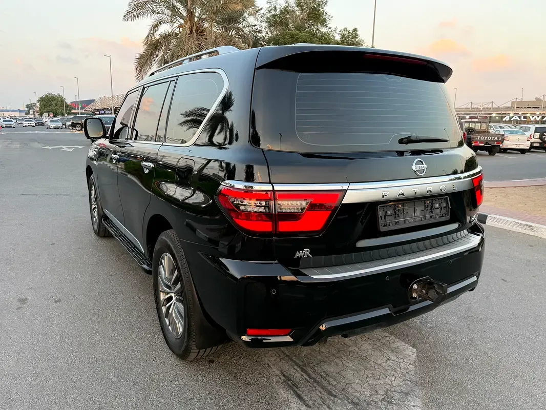 Nissan Patrol 5.6 (405 hp) Automatic transmission - 10