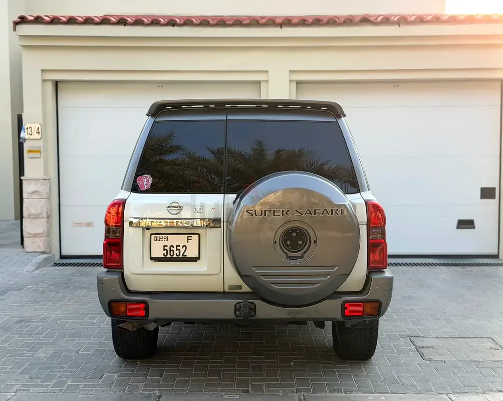 Nissan Patrol 5.6 (405 حصان) ناقل حركة أوتوماتيكي - 4