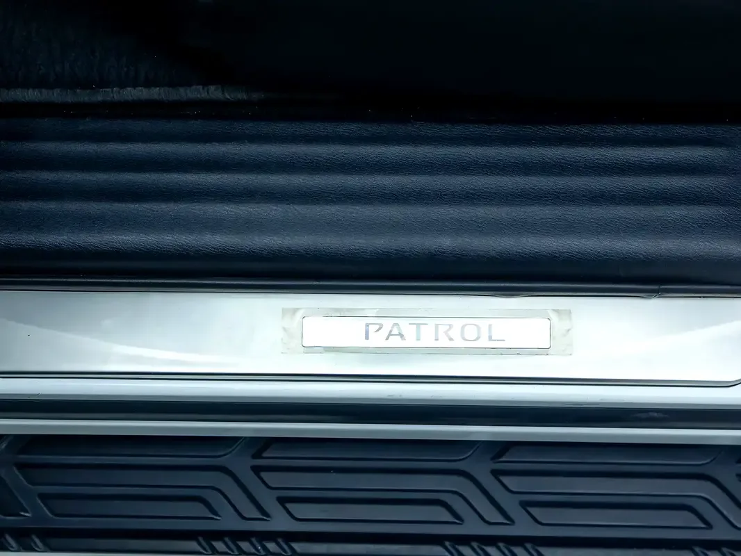 Nissan Patrol 5.6 (405 hp) Automatic transmission - 14
