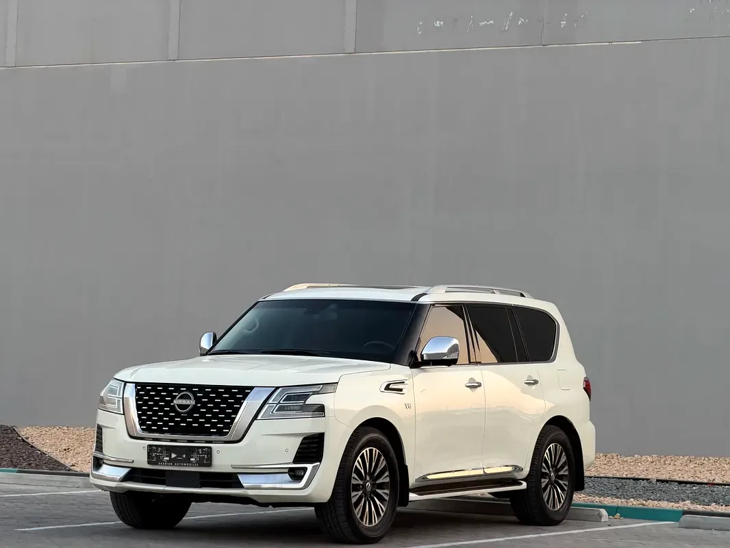 Nissan Patrol 5.6 AT (317 hp)