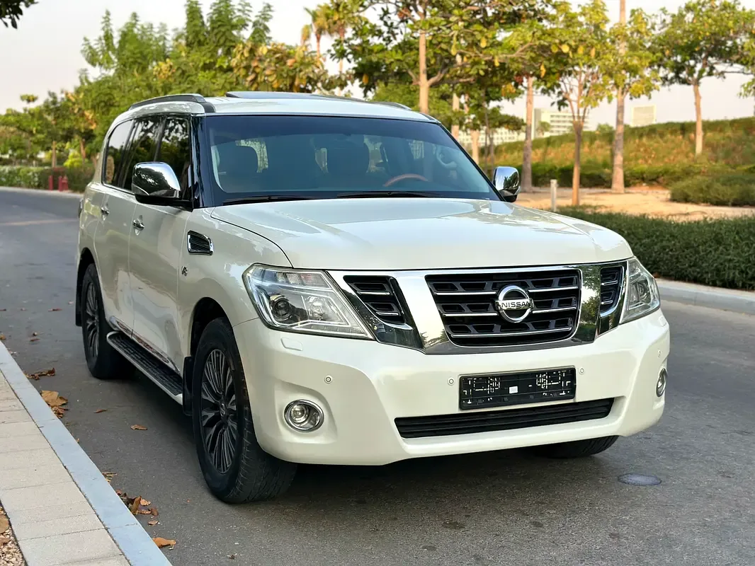 Nissan Patrol 5.6 AT (317 hp)