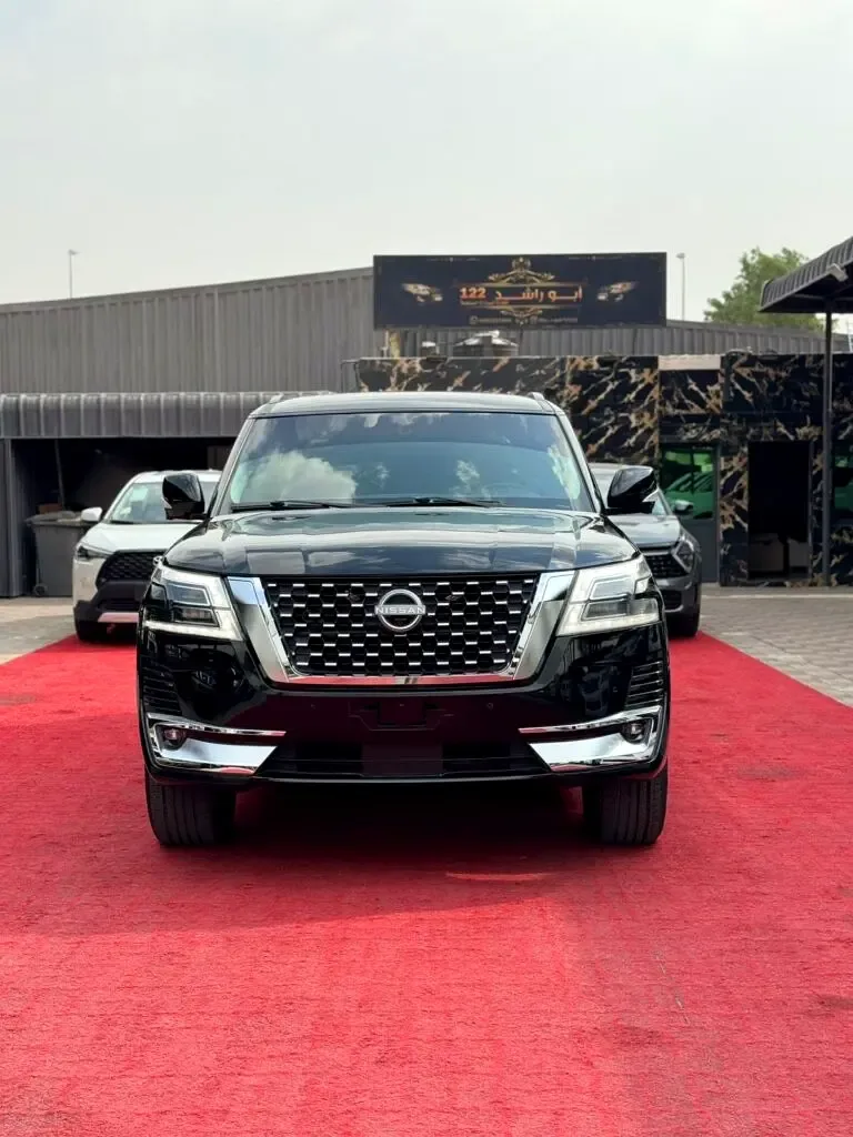 Nissan Patrol 5.6 AT (317 hp)