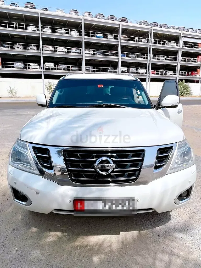 Nissan Patrol 5.6 AT (317 hp)