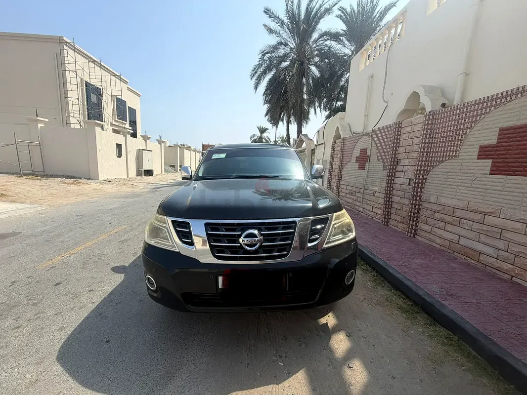 Nissan Patrol 5.6 AT (317 hp)
