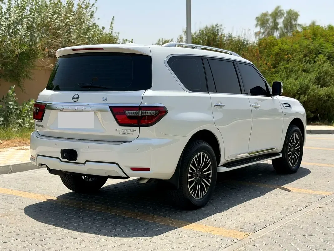 Nissan Patrol 5.6 AT (317 حصان) - 4