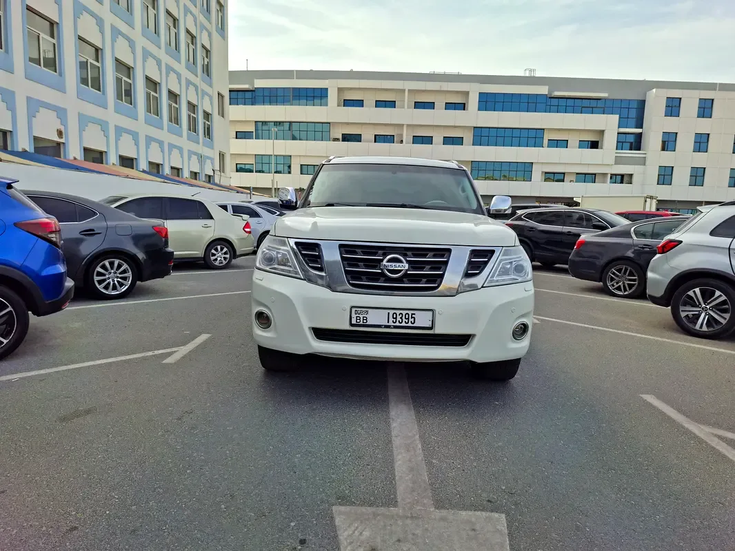 Nissan Patrol 5.6 AT (317 hp) - 3