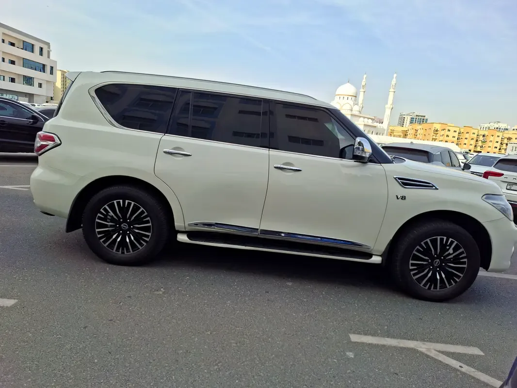 Nissan Patrol 5.6 AT (317 hp) - 8