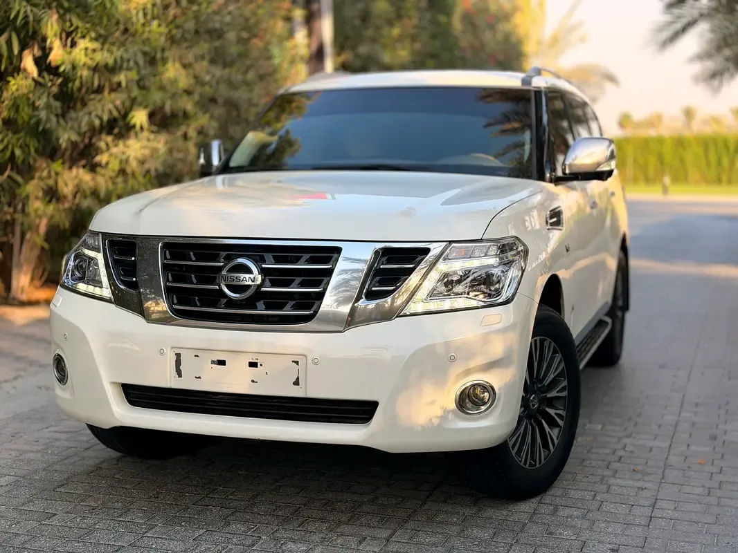 Nissan Patrol 5.6 AT (405 hp)