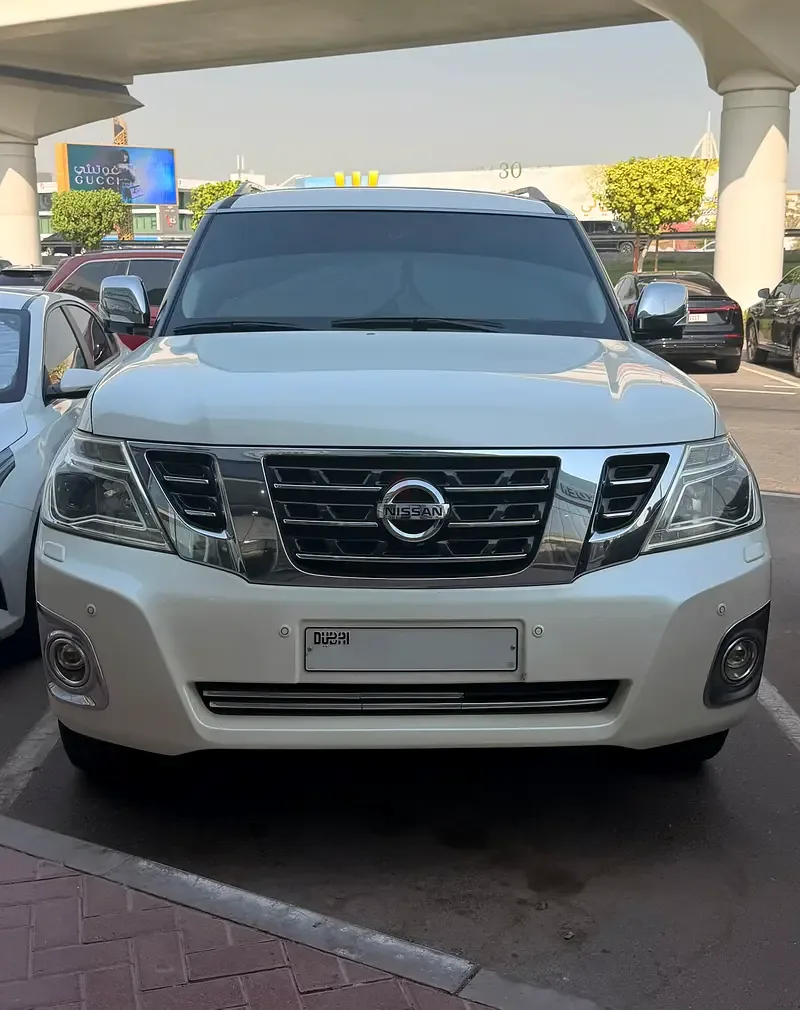 Nissan Patrol 5.6 AT (405 hp)