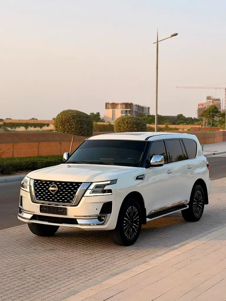 Nissan Patrol 5.6 AT (405 hp)