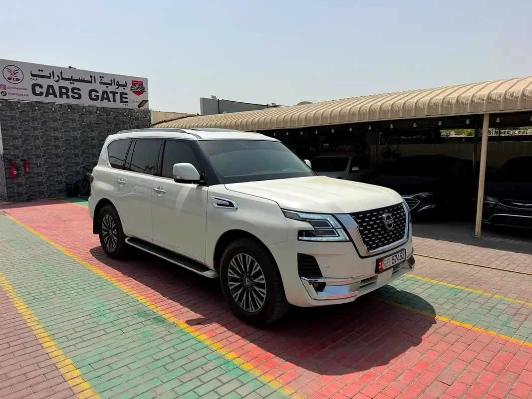 Nissan Patrol 5.6 AT (405 hp)