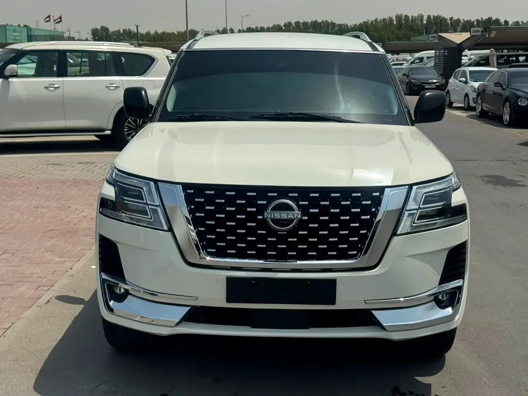 Nissan Patrol 5.6 AT (405 hp)