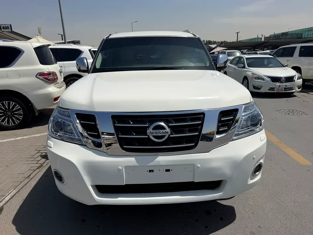 Nissan Patrol 5.6 AT (405 hp)