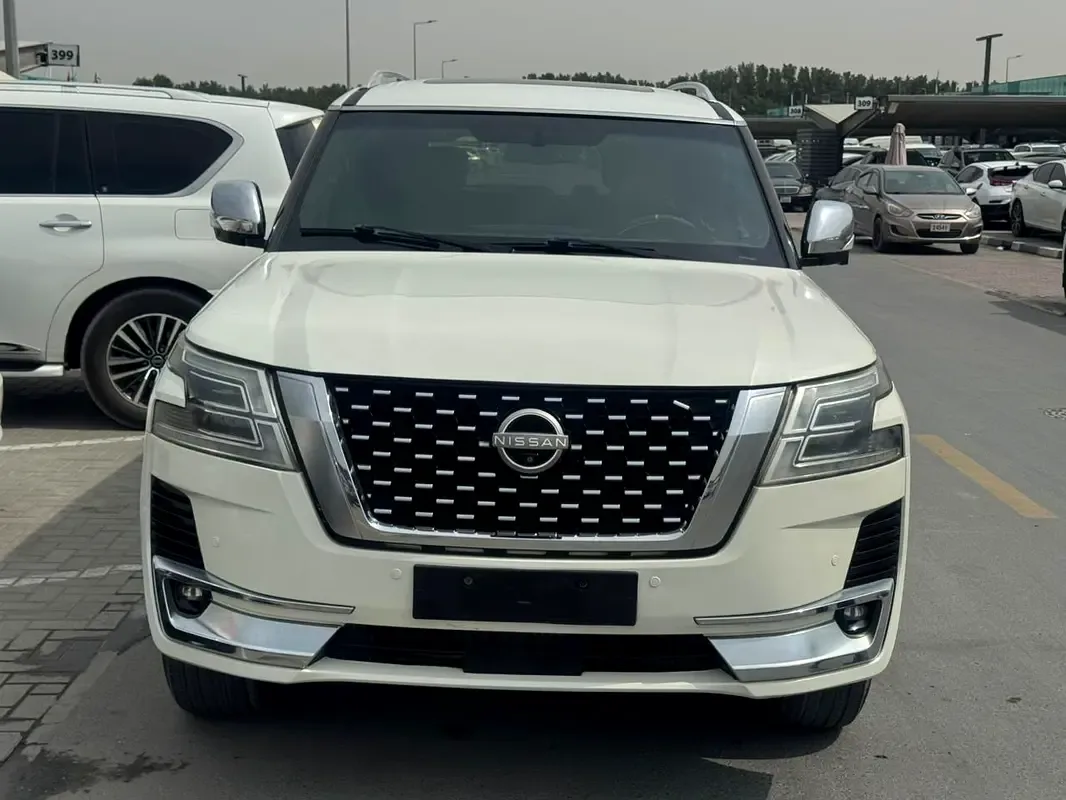 Nissan Patrol 5.6 AT (405 hp)