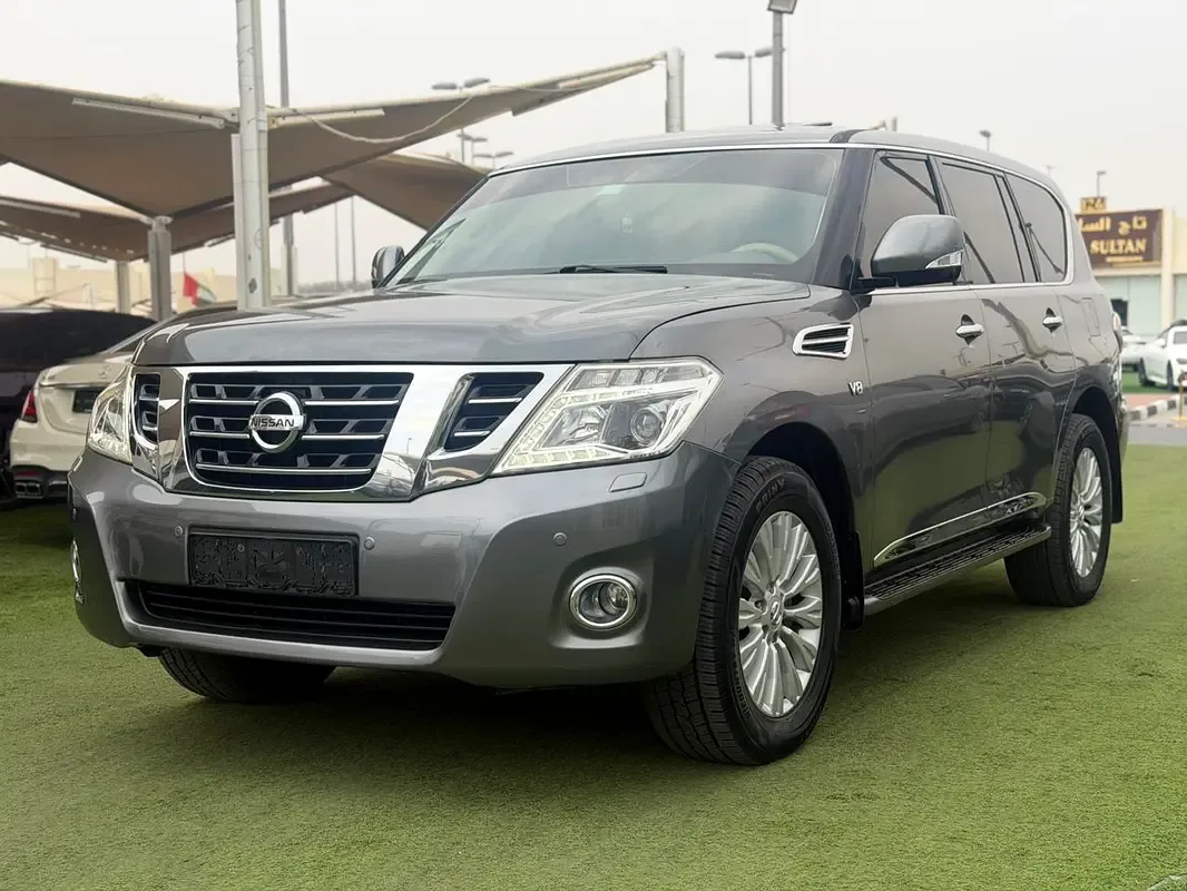 Nissan Patrol 5.6 AT (405 hp)