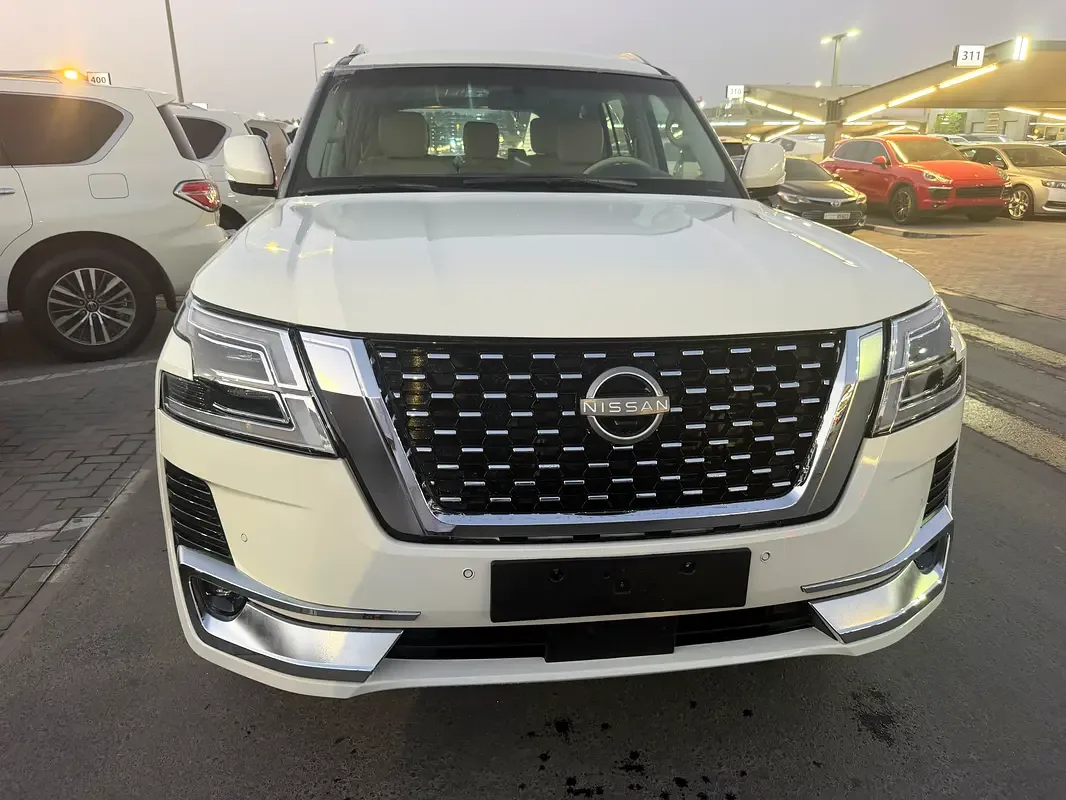 Nissan Patrol 5.6 AT (405 hp)