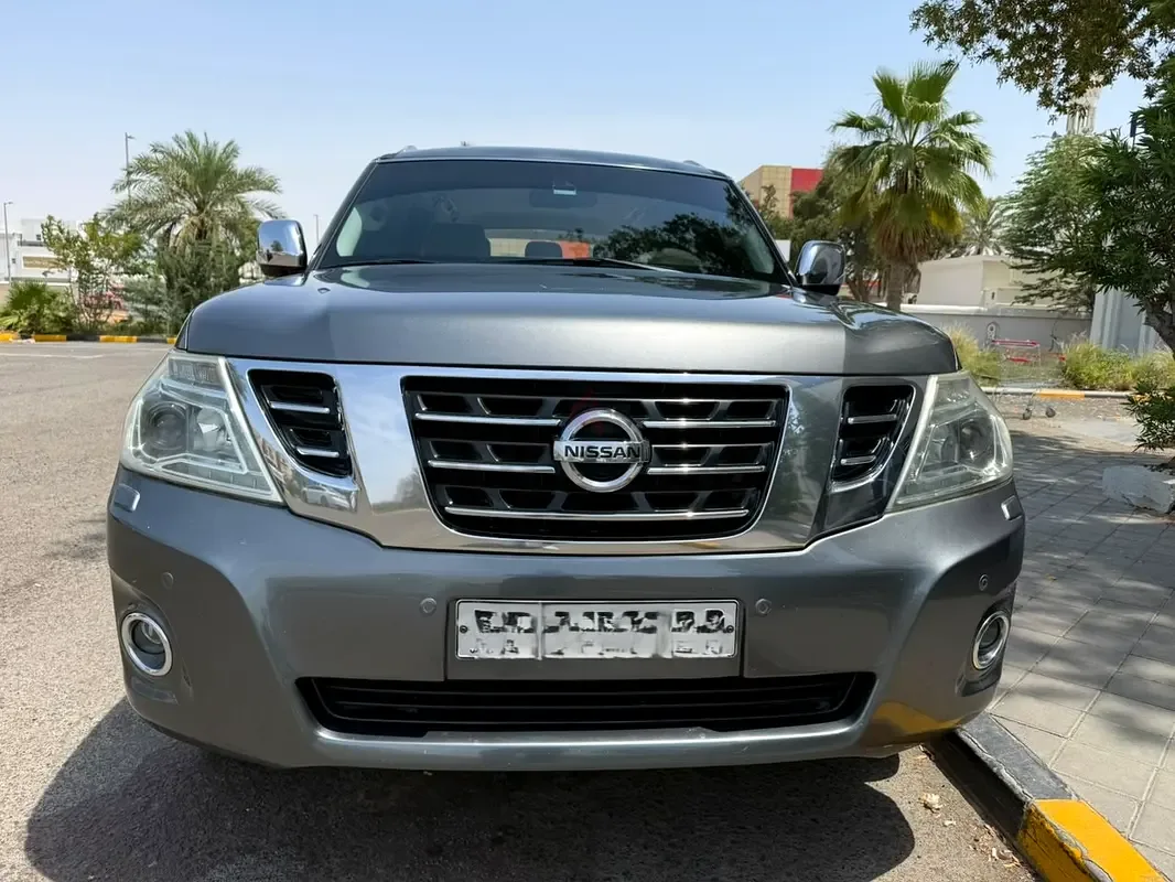 Nissan Patrol 5.6 AT (405 hp)