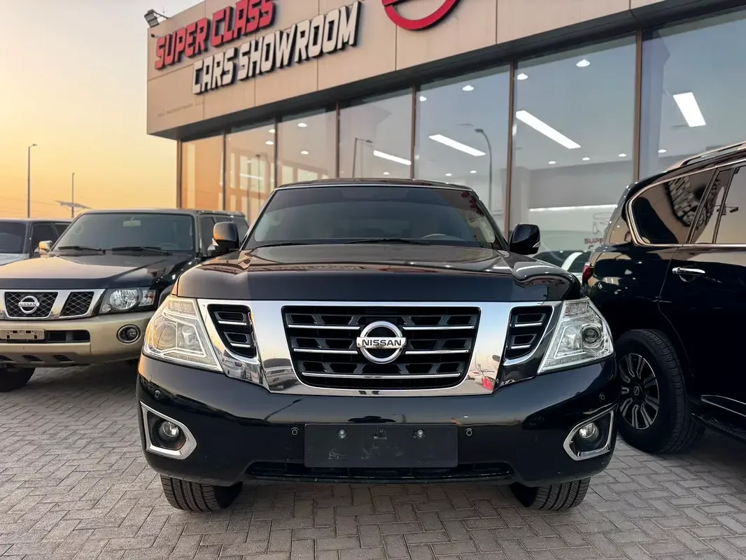 Nissan Patrol 5.6 AT (405 hp)