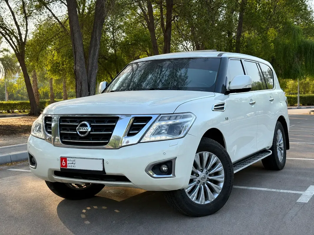 Nissan Patrol 5.6 AT (405 hp)