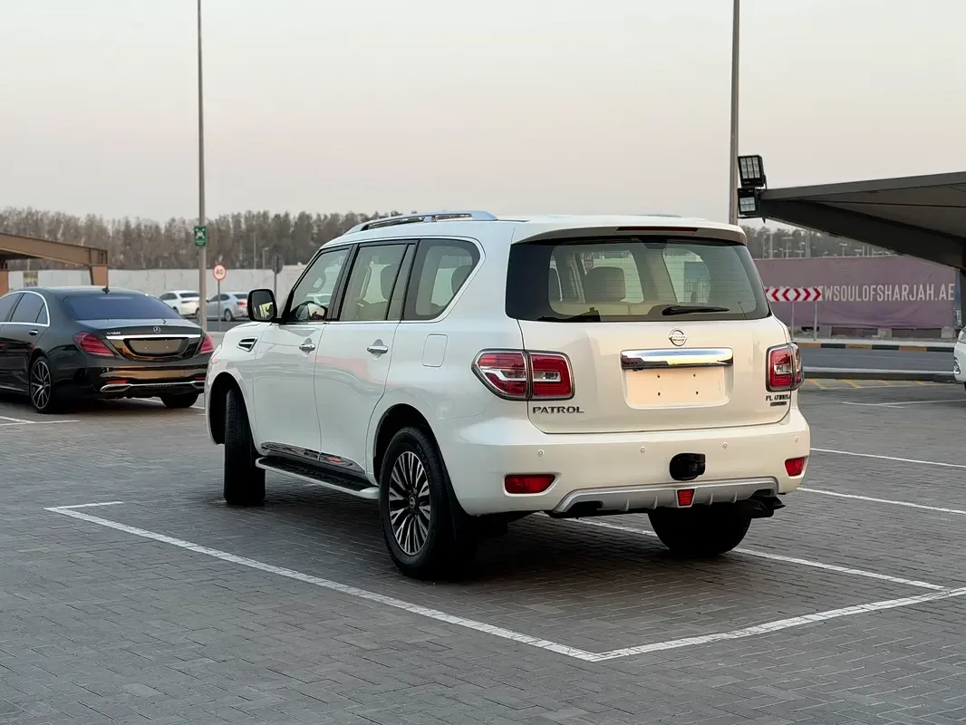 Nissan Patrol 5.6 AT (405 hp) - 2