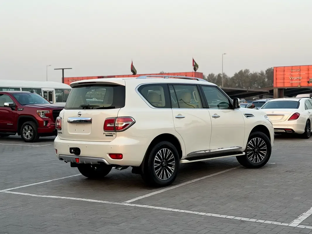 Nissan Patrol 5.6 AT (405 hp) - 3