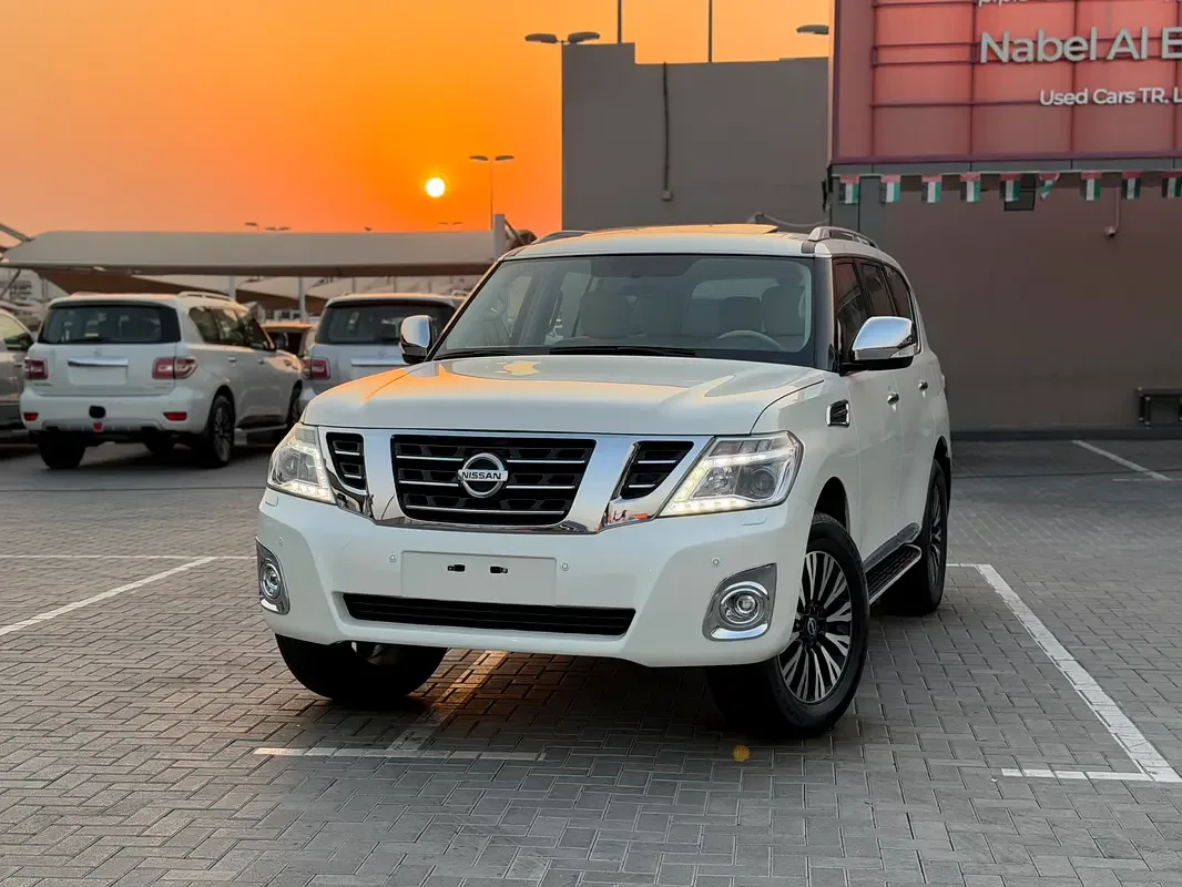 Nissan Patrol 5.6 AT (405 hp)