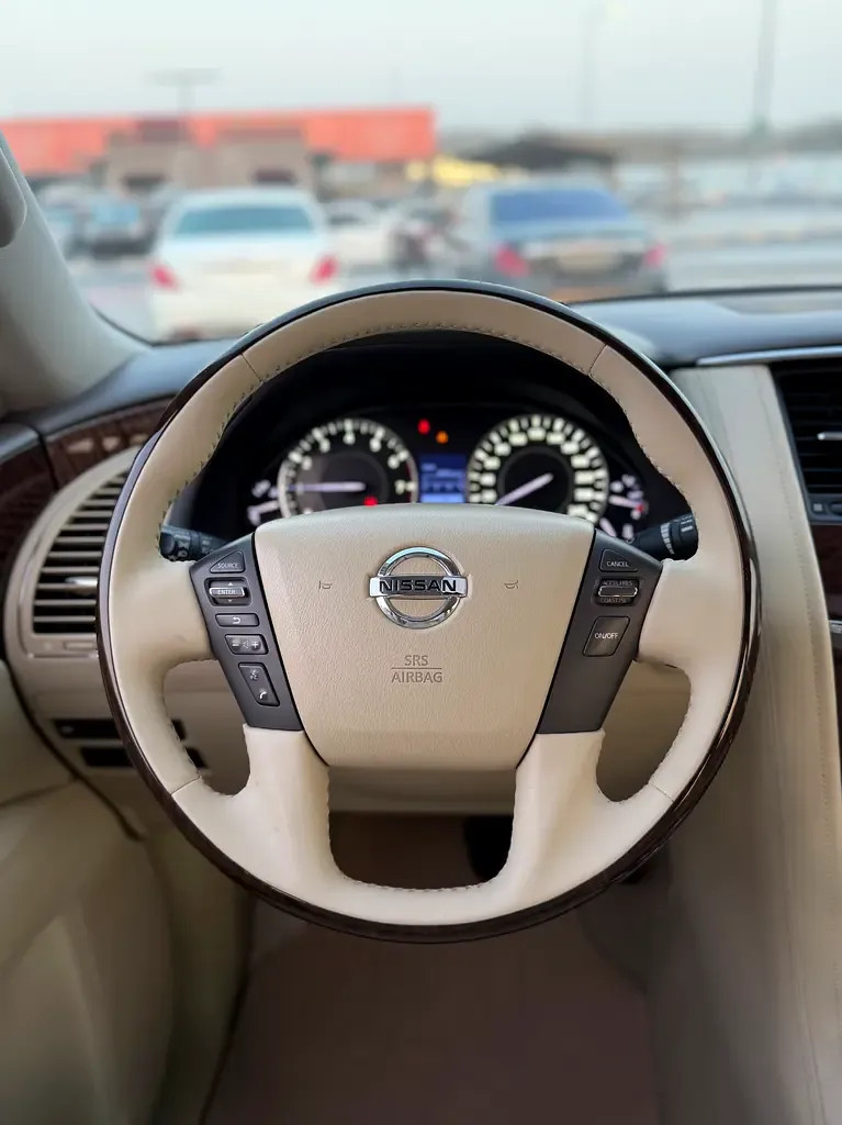 Nissan Patrol 5.6 AT (405 hp) - 12