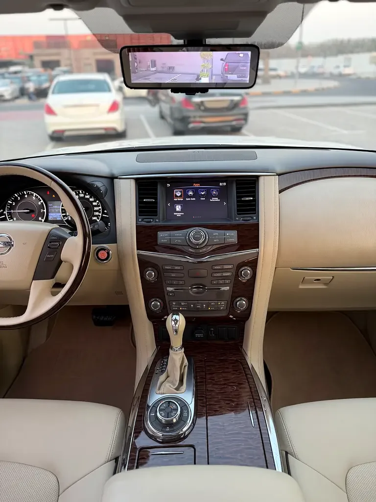 Nissan Patrol 5.6 AT (405 hp) - 11