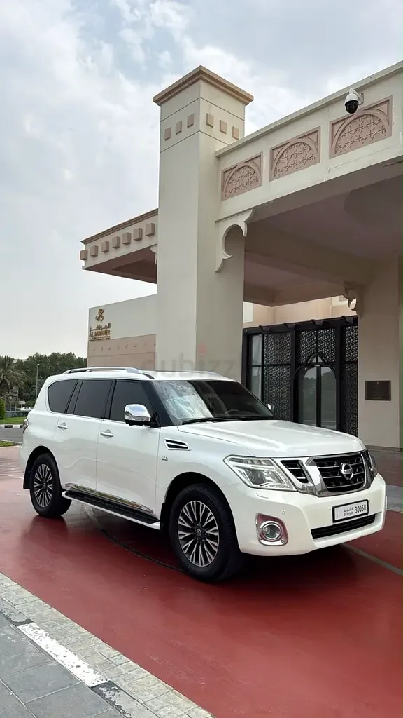 Nissan Patrol 5.6 AT (405 hp)