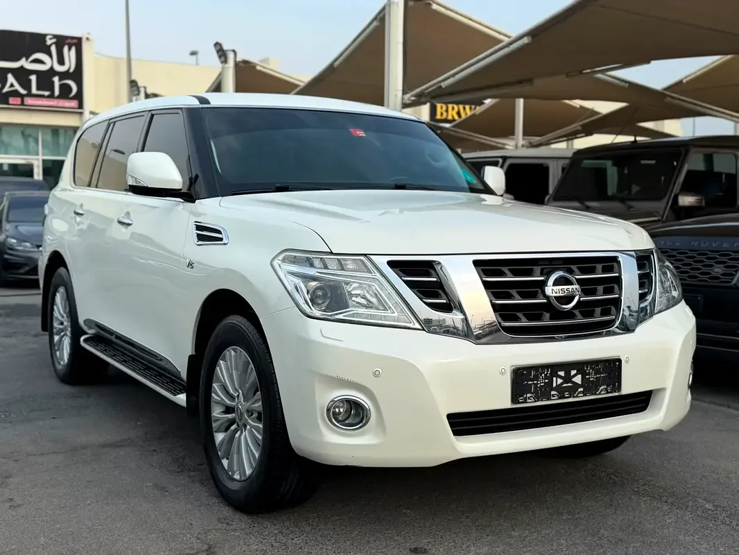 Nissan Patrol 5.6 AT (405 حصان) - 5