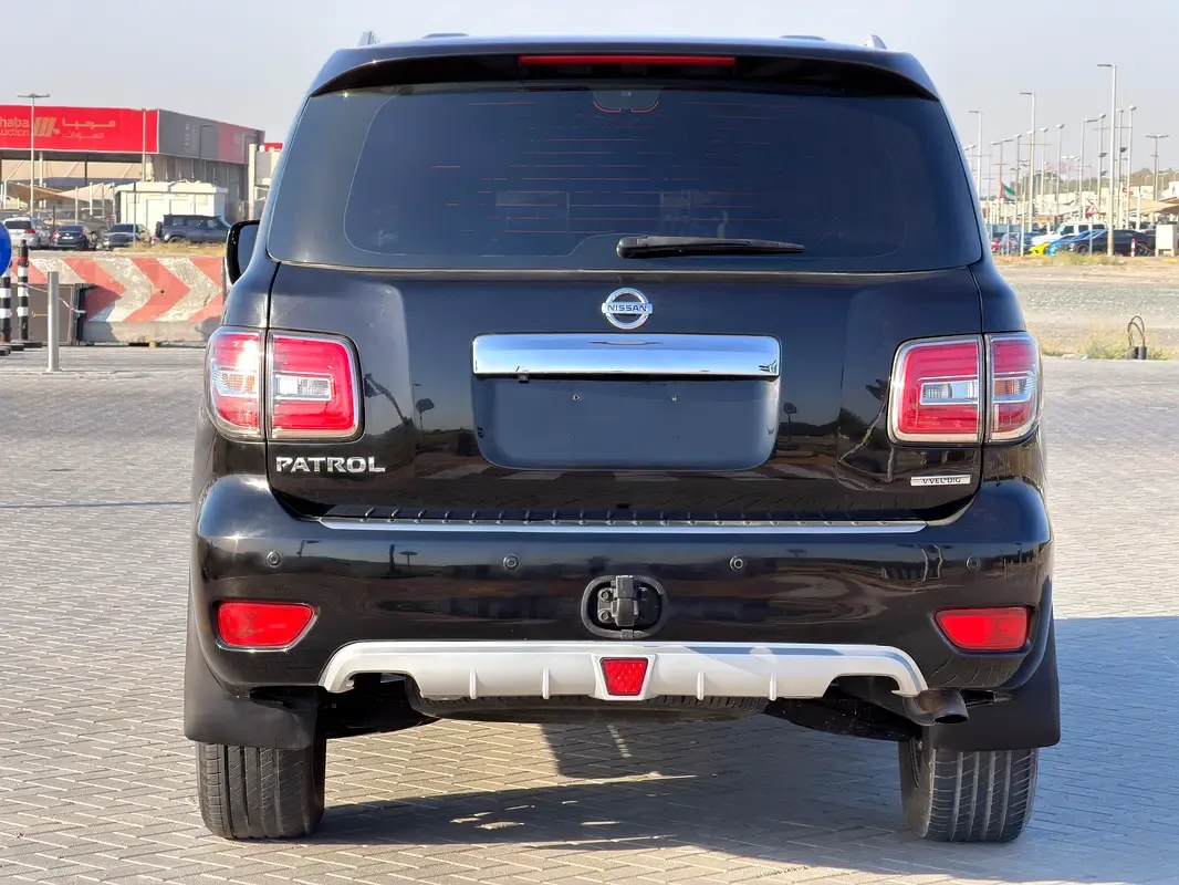 Nissan Patrol 5.6 AT (405 hp) - 6