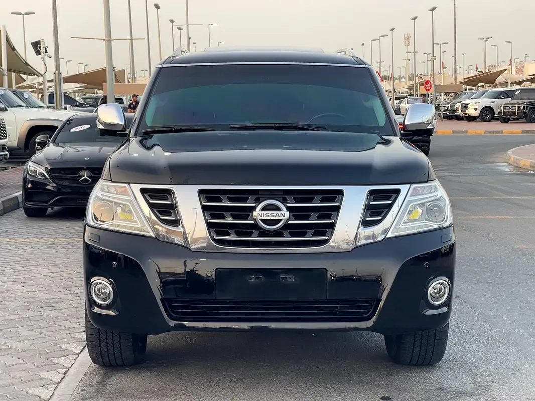 Nissan Patrol 5.6 AT (405 hp)