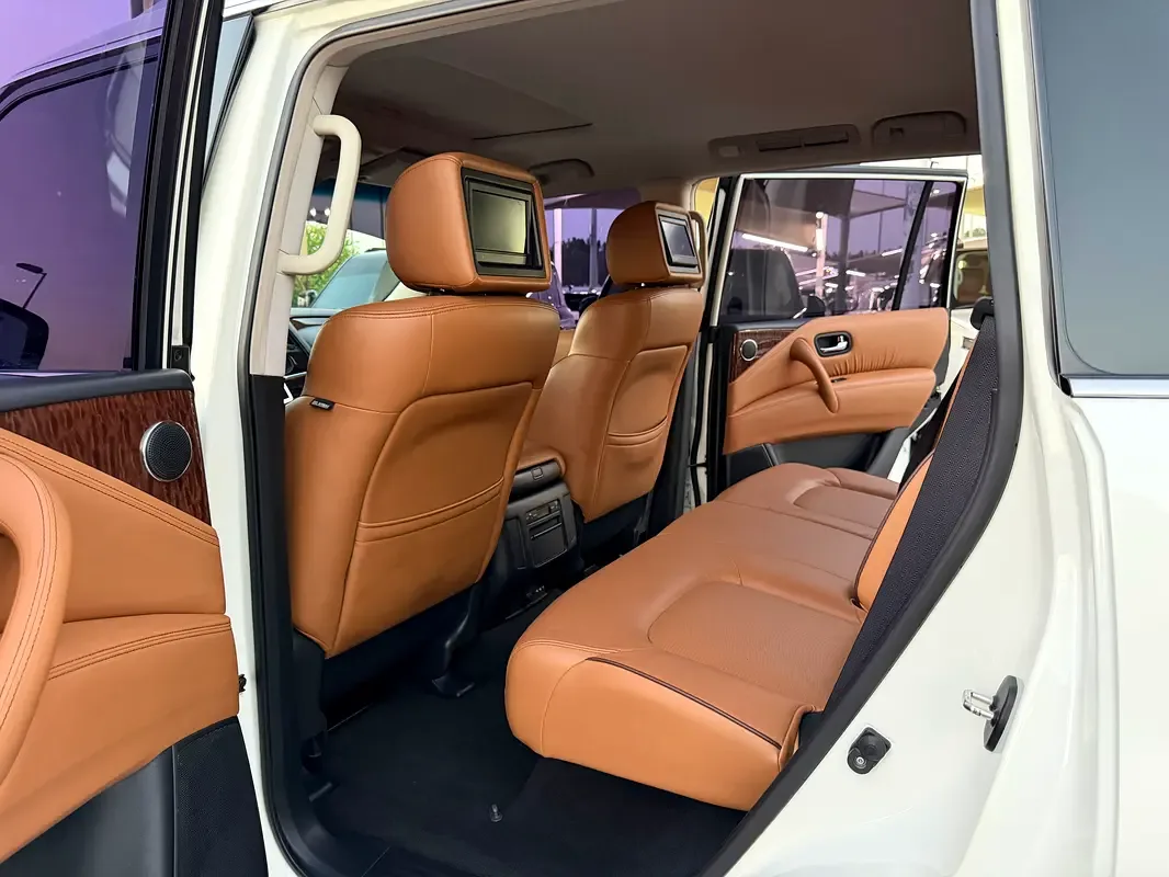 Nissan Patrol 5.6 AT (405 حصان) - 10