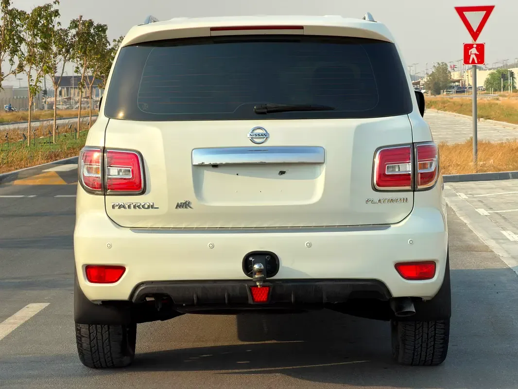 Nissan Patrol 5.6 AT (405 hp) - 2