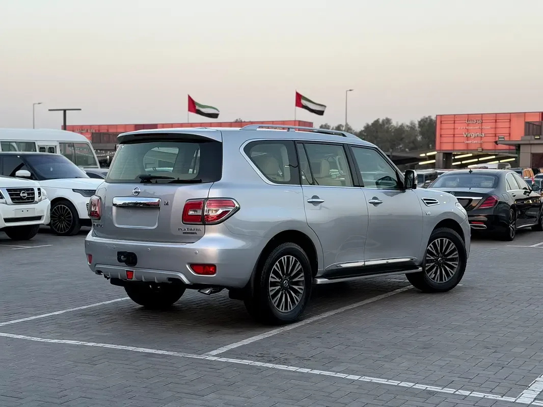 Nissan Patrol 5.6 AT (405 hp) - 3