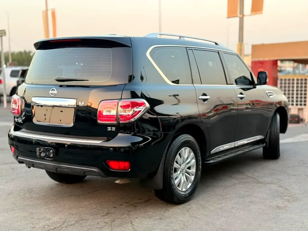 Nissan Patrol 5.6 AT (405 hp) - 5