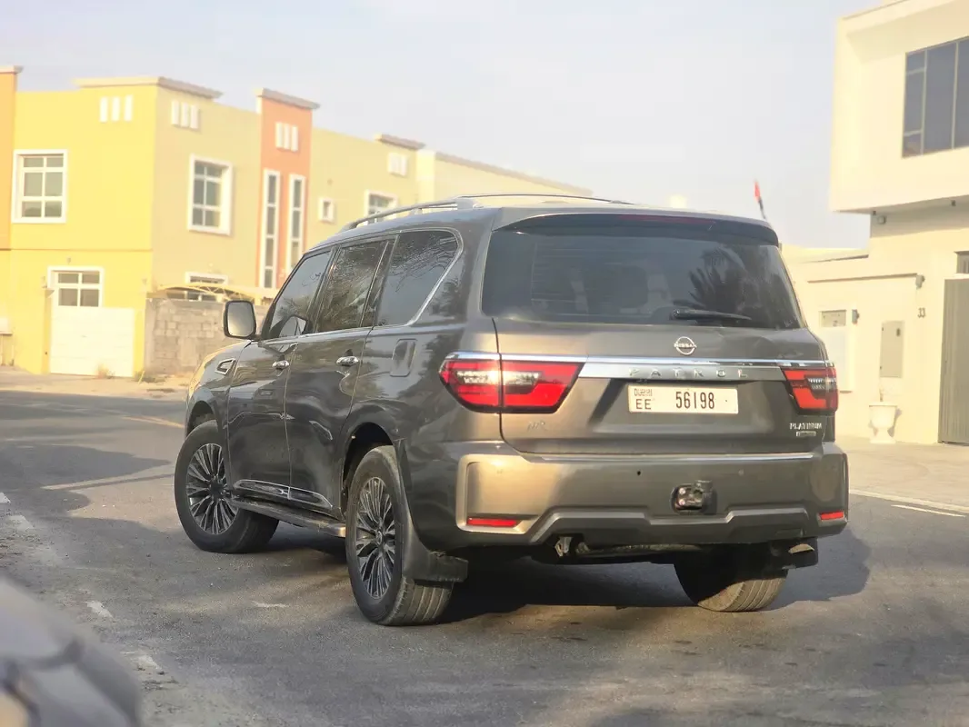 Nissan Patrol 5.6 AT (405 hp) - 3