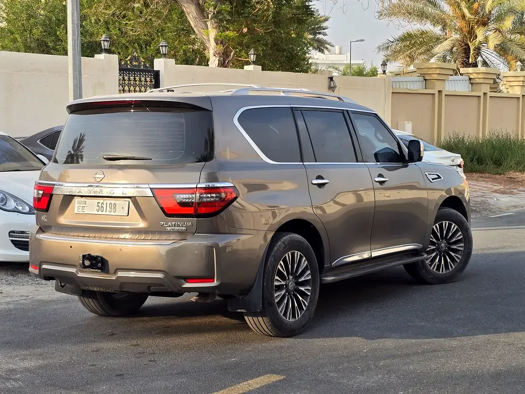 Nissan Patrol 5.6 AT (405 hp) - 6
