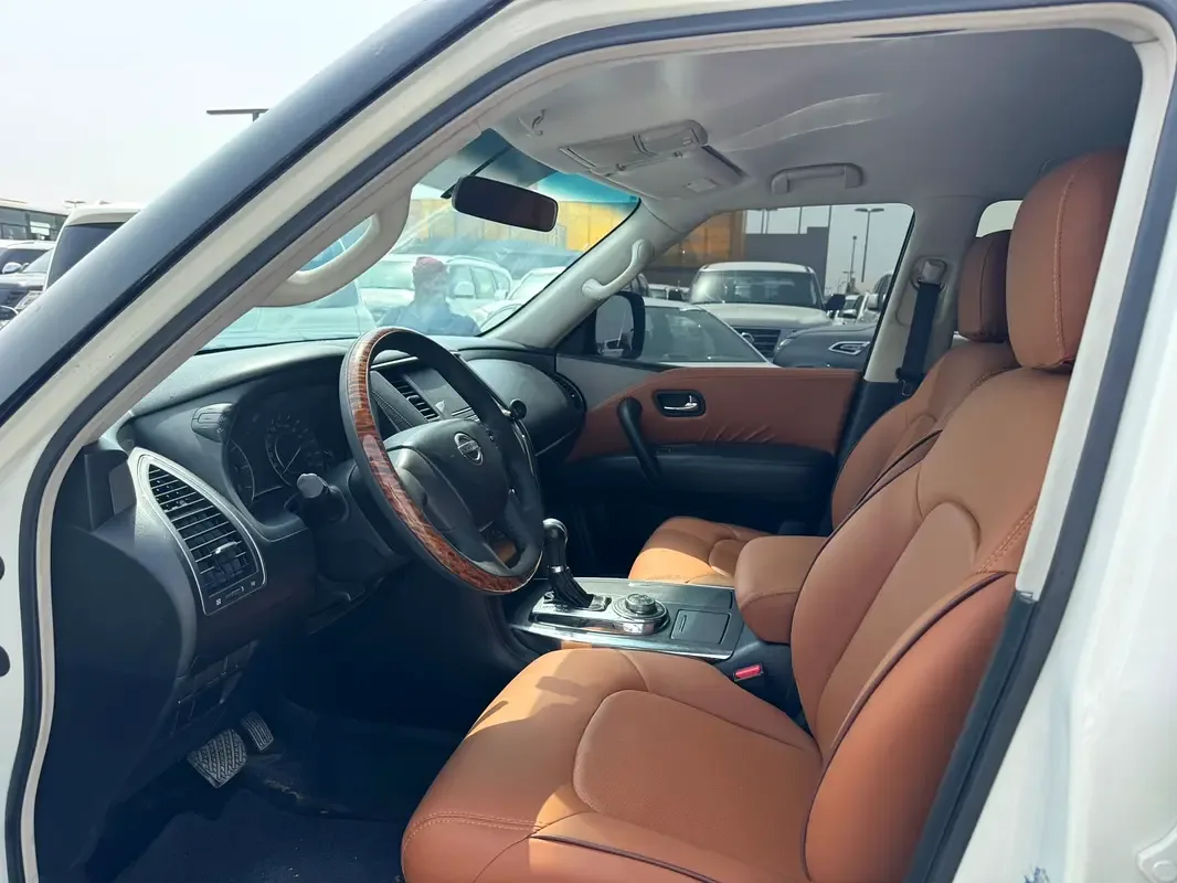 Nissan Patrol 5.6 AT (405 حصان) - 8