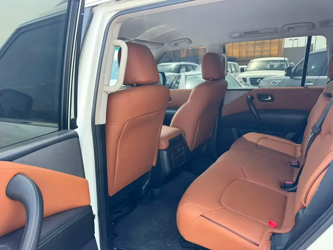 Nissan Patrol 5.6 AT (405 حصان) - 7