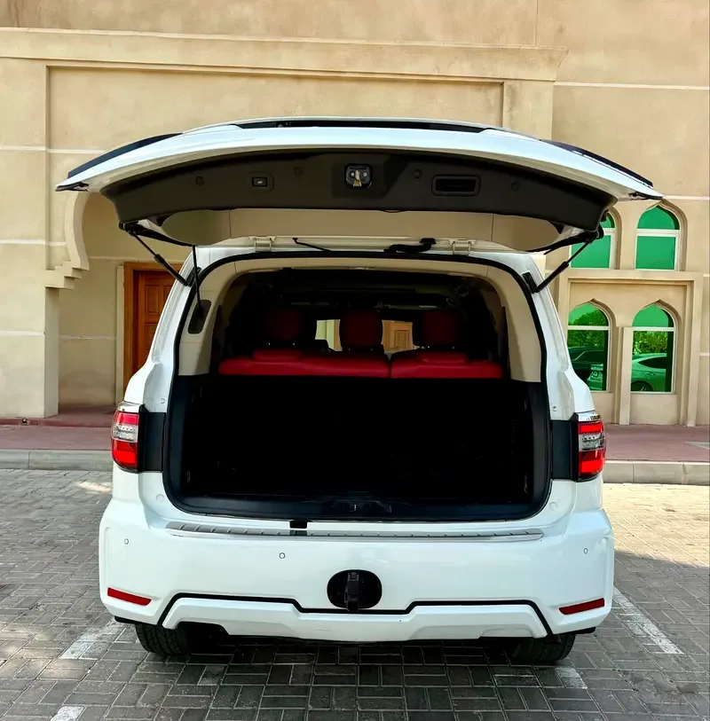 Nissan Patrol 5.6 AT (405 hp) - 5