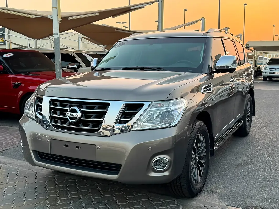 Nissan Patrol 5.6 AT (405 hp) - 4