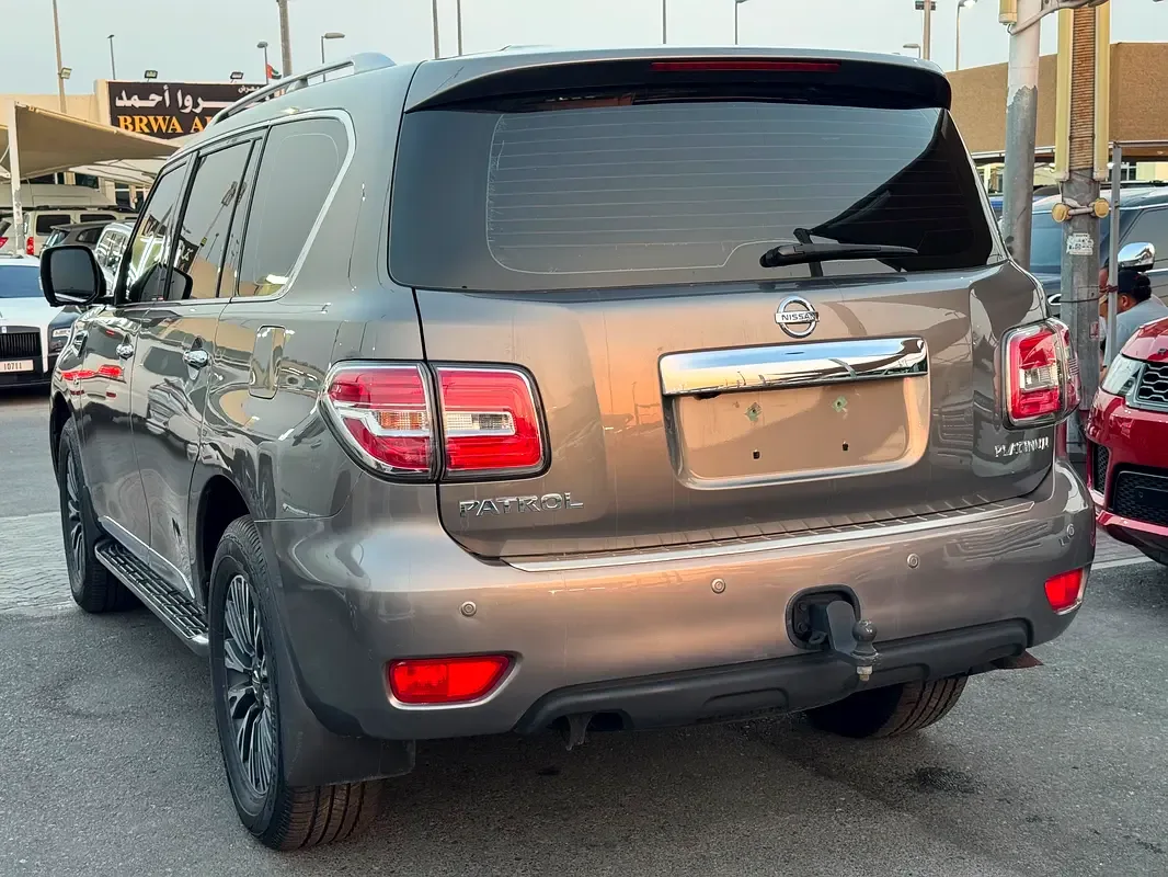 Nissan Patrol 5.6 AT (405 hp) - 9