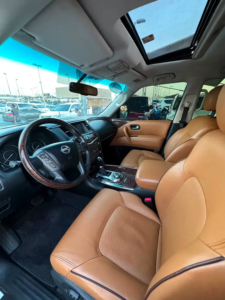 Nissan Patrol 5.6 AT (405 حصان) - 10