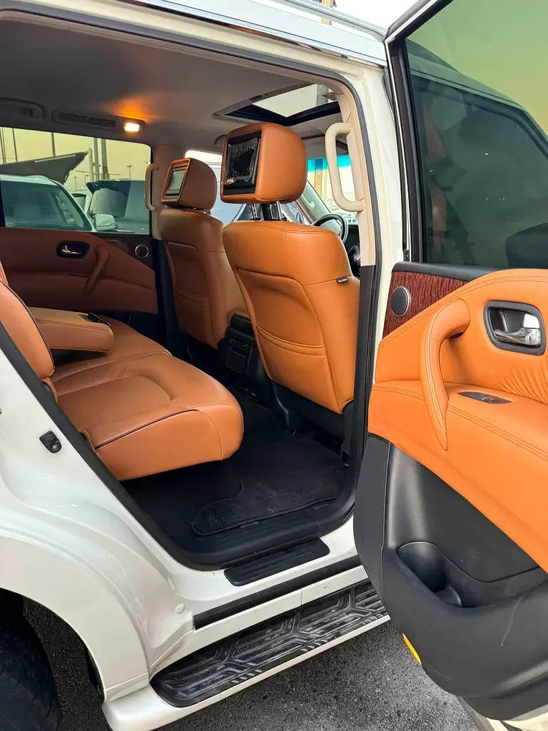 Nissan Patrol 5.6 AT (405 حصان) - 13