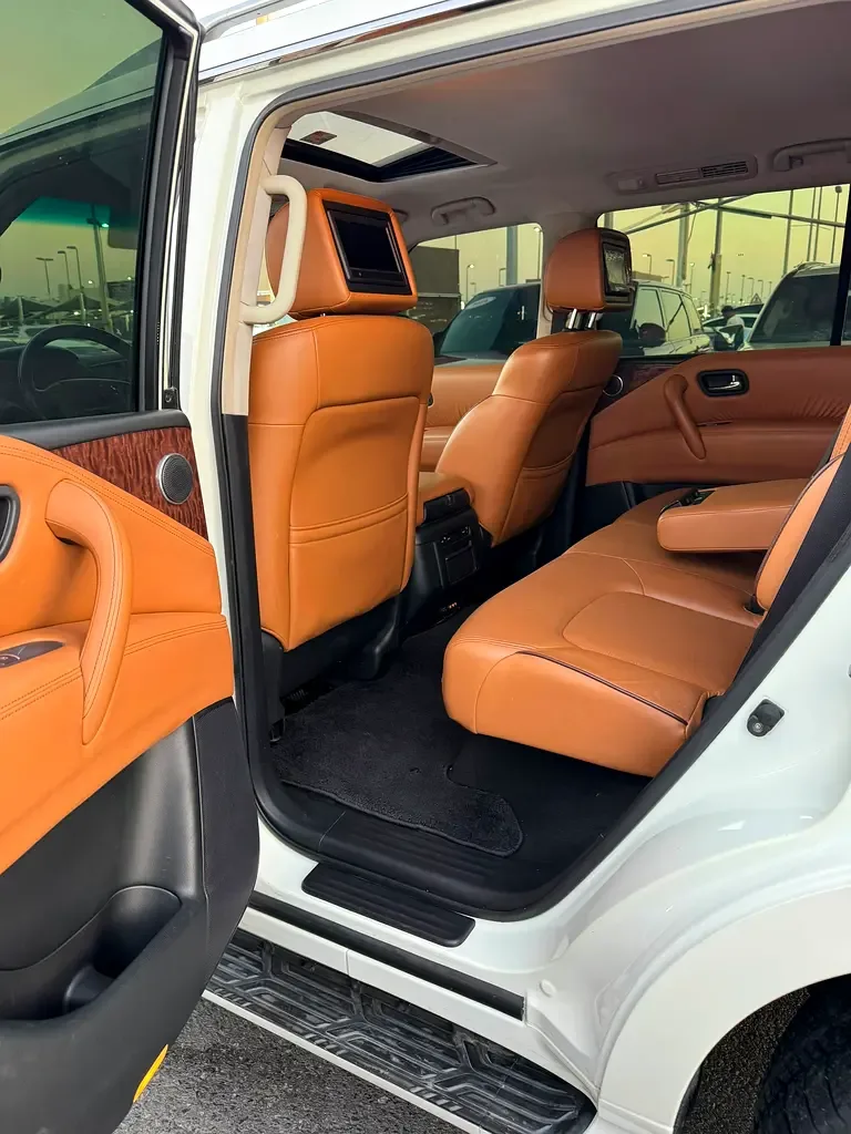 Nissan Patrol 5.6 AT (405 حصان) - 17